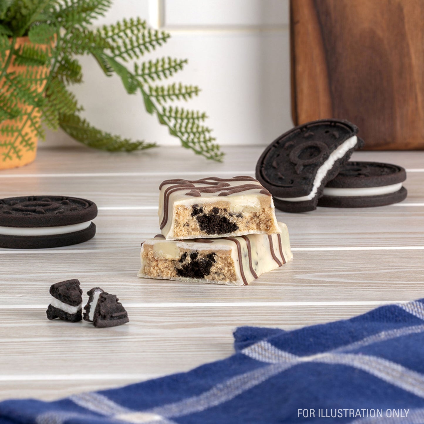 dipped-cookies-and-cream-protein-bars-t3 15807_QN_USA_ProteinBar_CAC_InterimAssetUpdate_Digital-Dipped-ProductCarouselSet_Tabletop1.jpg